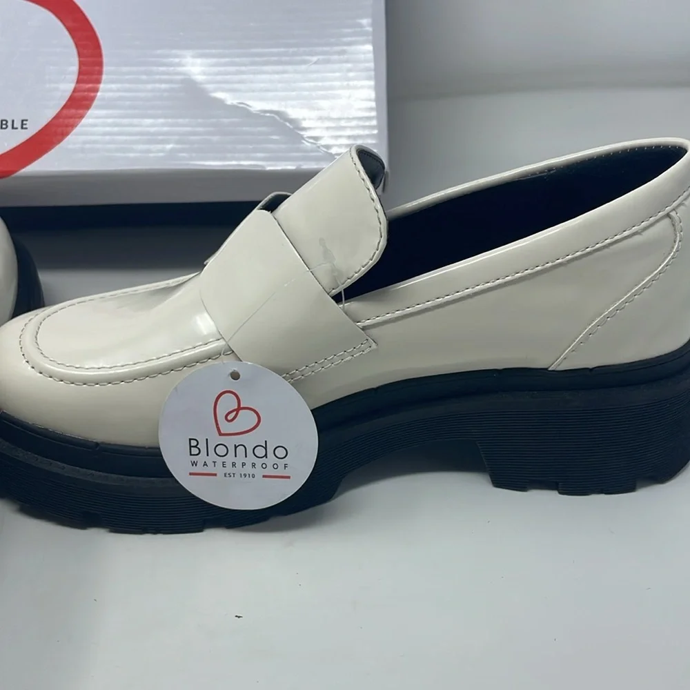 Blondo Waterproof Off White Slip-On Chunky Loafers Size 7.5 Brand New In Box